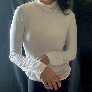 ⭐️ Toska Vintage Cream Ribbed Ruched Mock Turtleneck